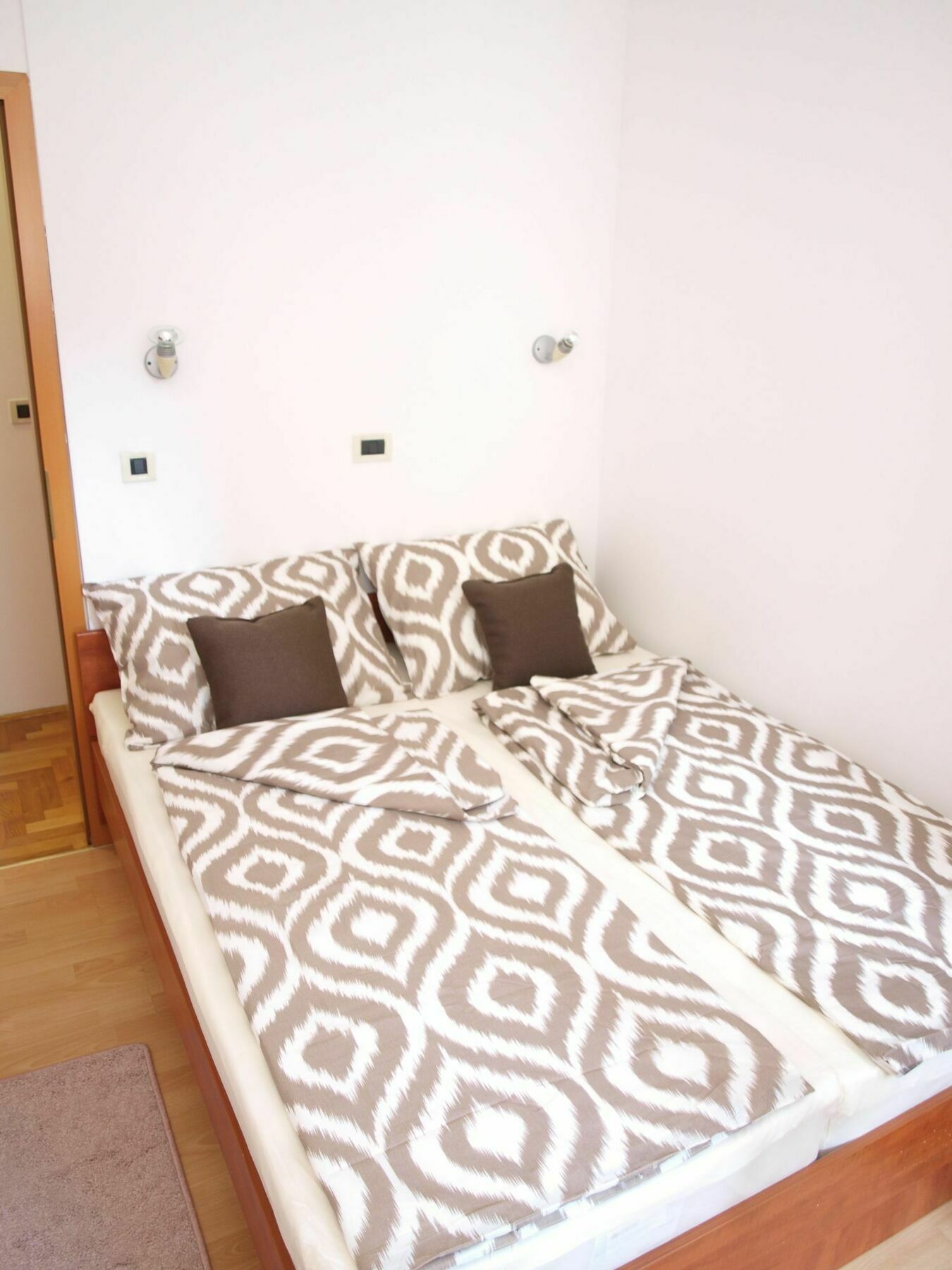 Frin Apartment Zagreb Buitenkant foto